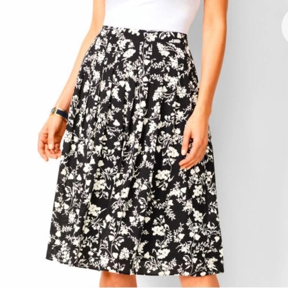 TALBOTS FLORAL PLEATED MIDI SKIRT Size 14 - Picture 2 of 10